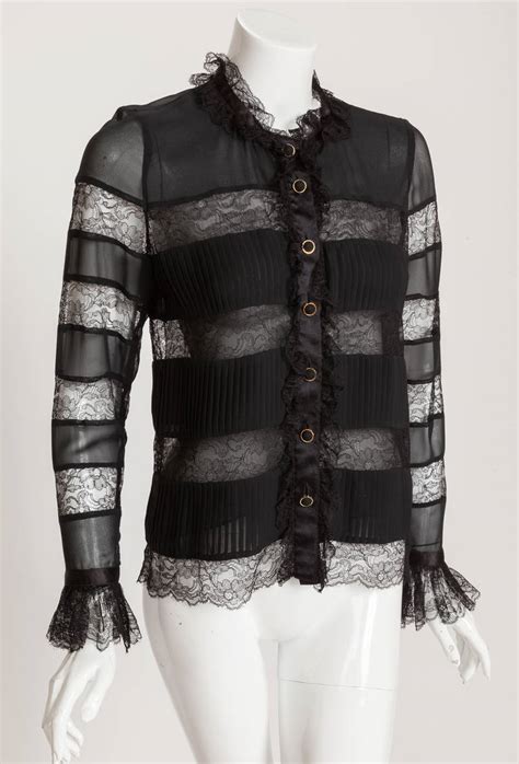 chanel bluse antik|old fashioned Chanel blouses.